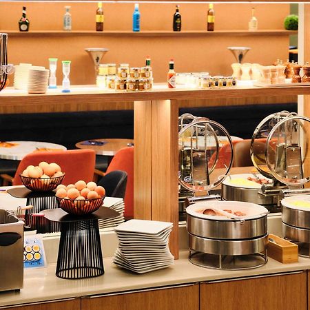 Mercure Chartres Cathedrale Ngoại thất bức ảnh
