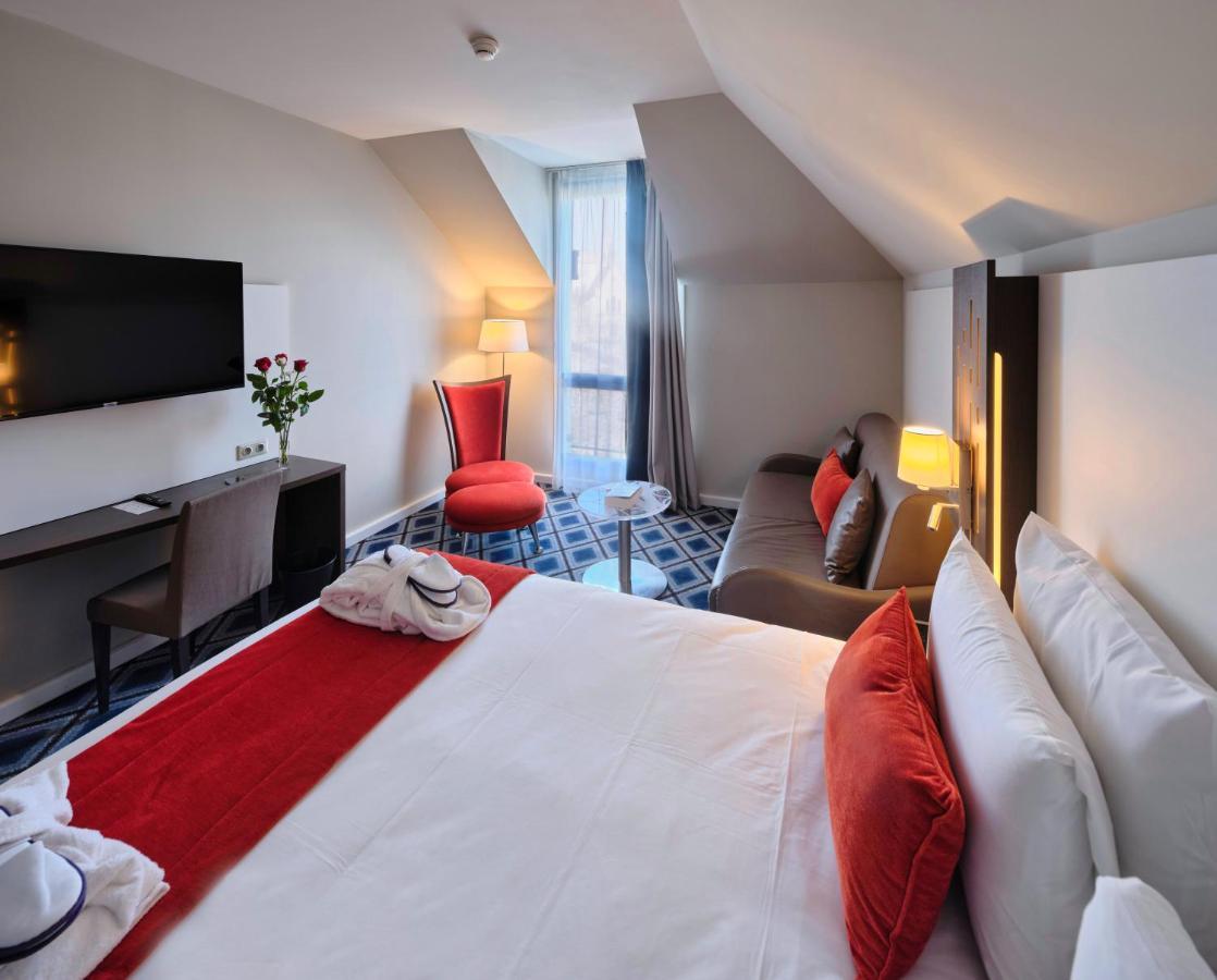 Mercure Chartres Cathedrale Ngoại thất bức ảnh