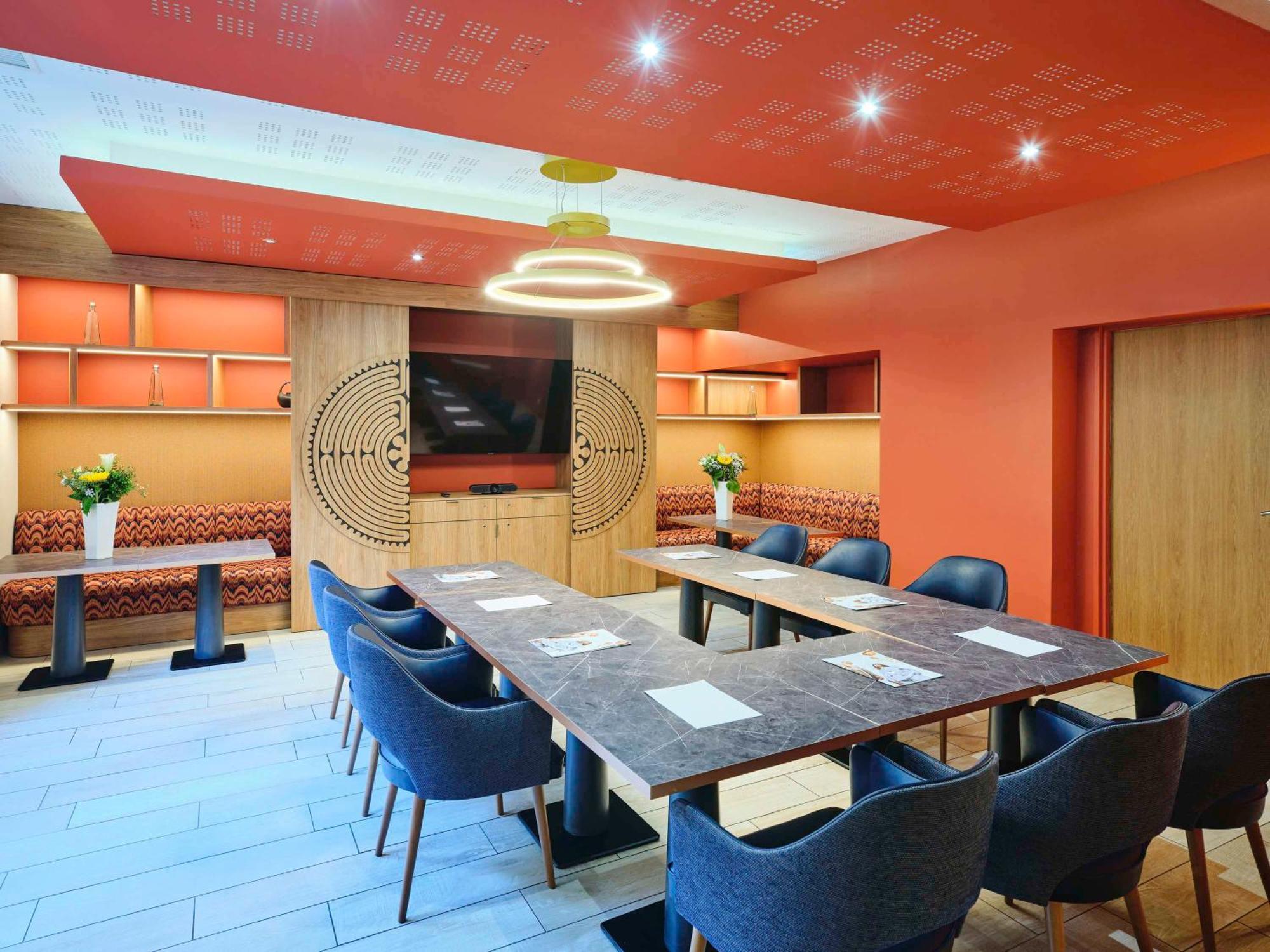 Mercure Chartres Cathedrale Ngoại thất bức ảnh