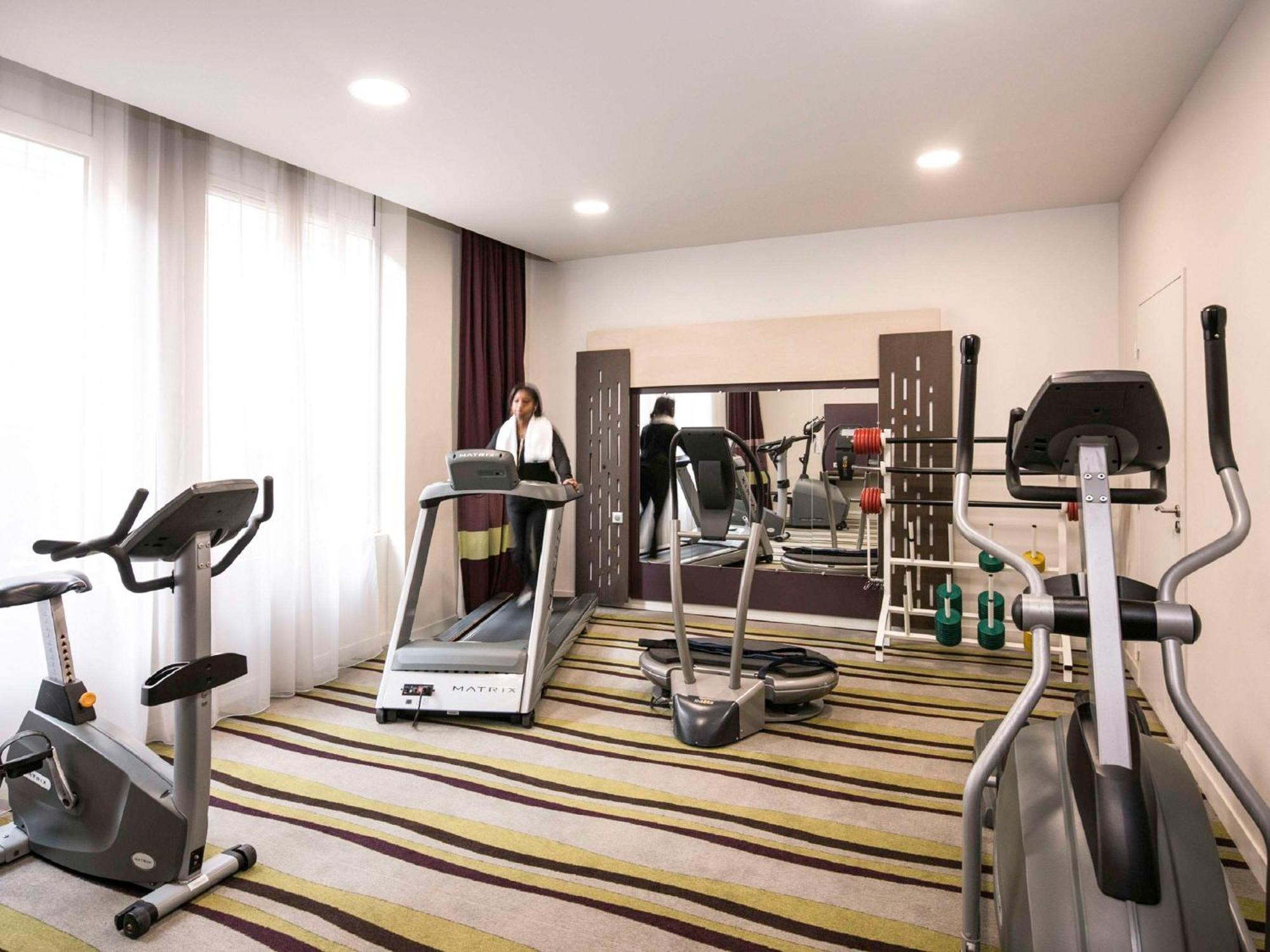Mercure Chartres Cathedrale Ngoại thất bức ảnh