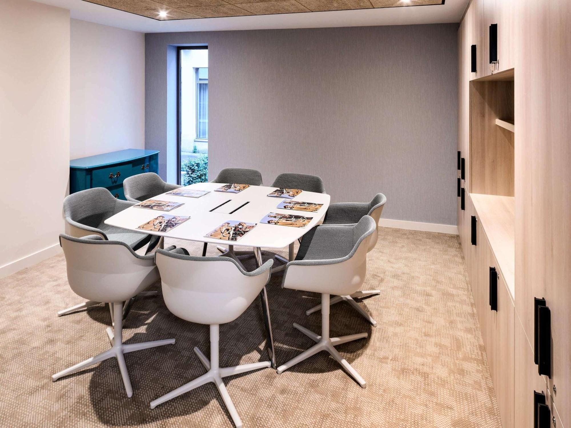 Mercure Chartres Cathedrale Ngoại thất bức ảnh