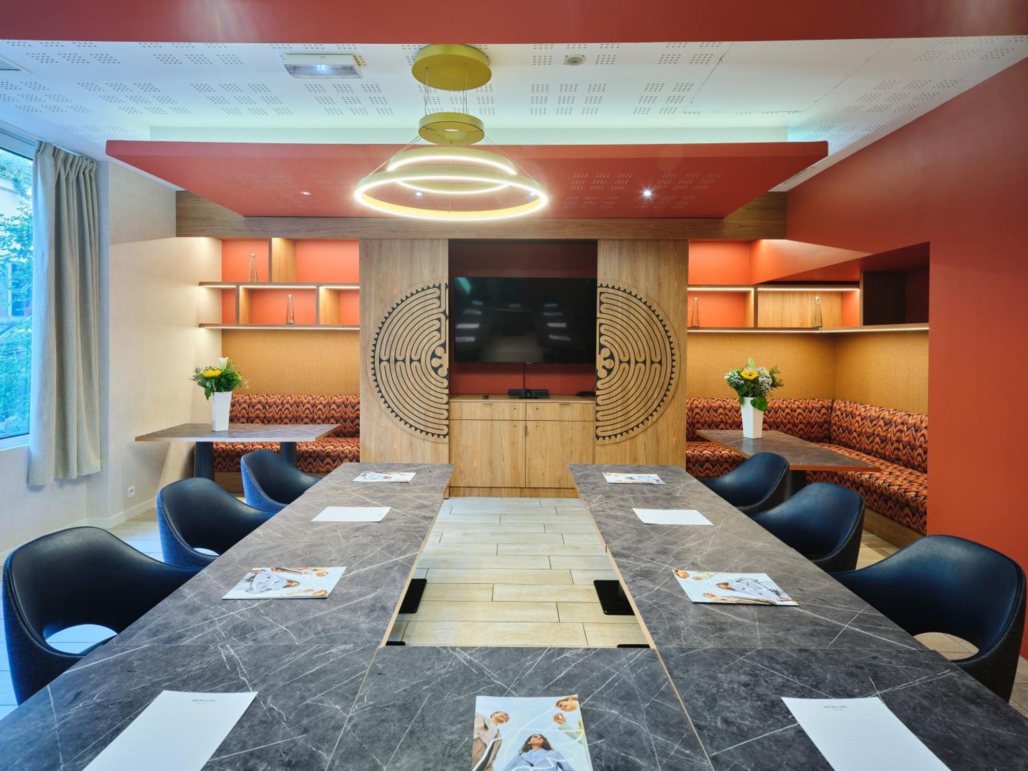 Mercure Chartres Cathedrale Ngoại thất bức ảnh