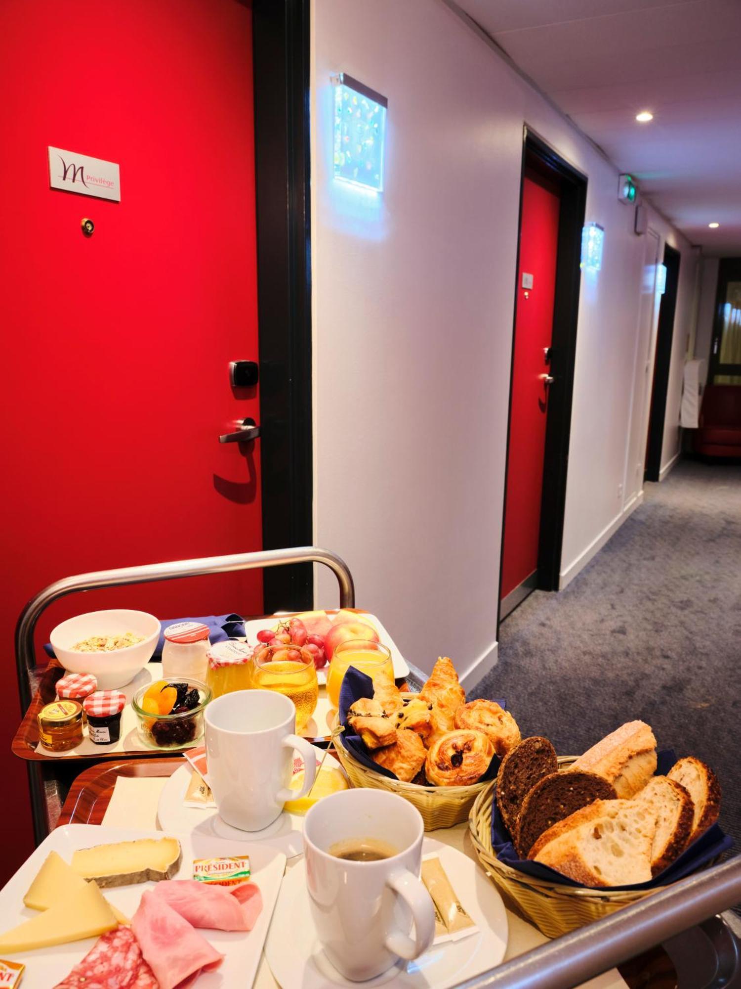 Mercure Chartres Cathedrale Ngoại thất bức ảnh