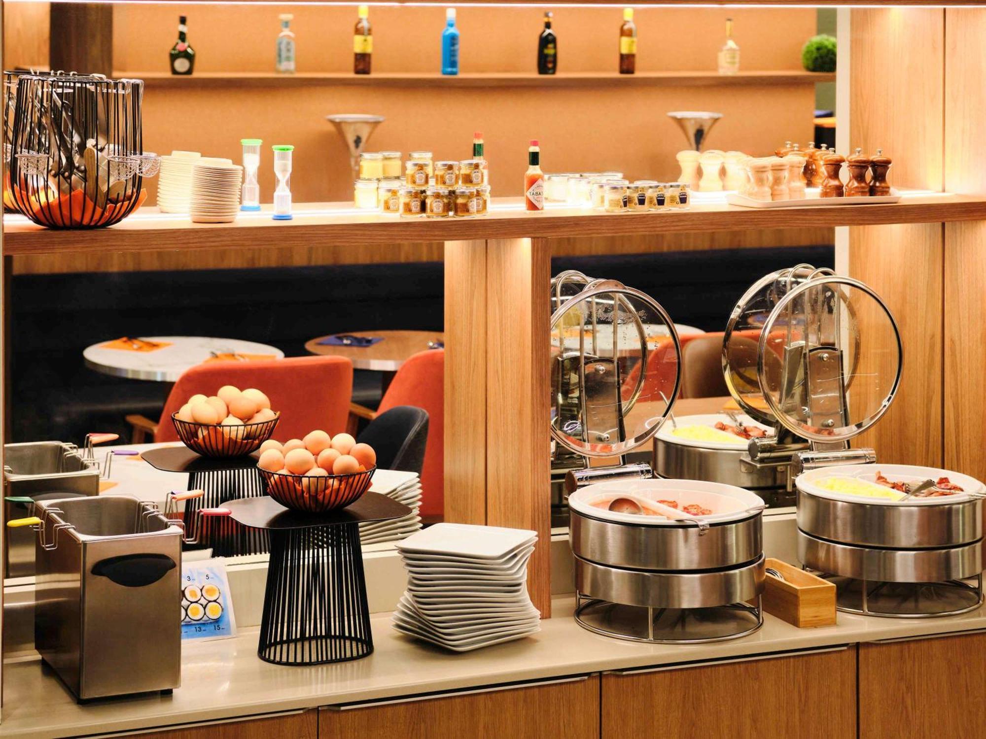 Mercure Chartres Cathedrale Ngoại thất bức ảnh